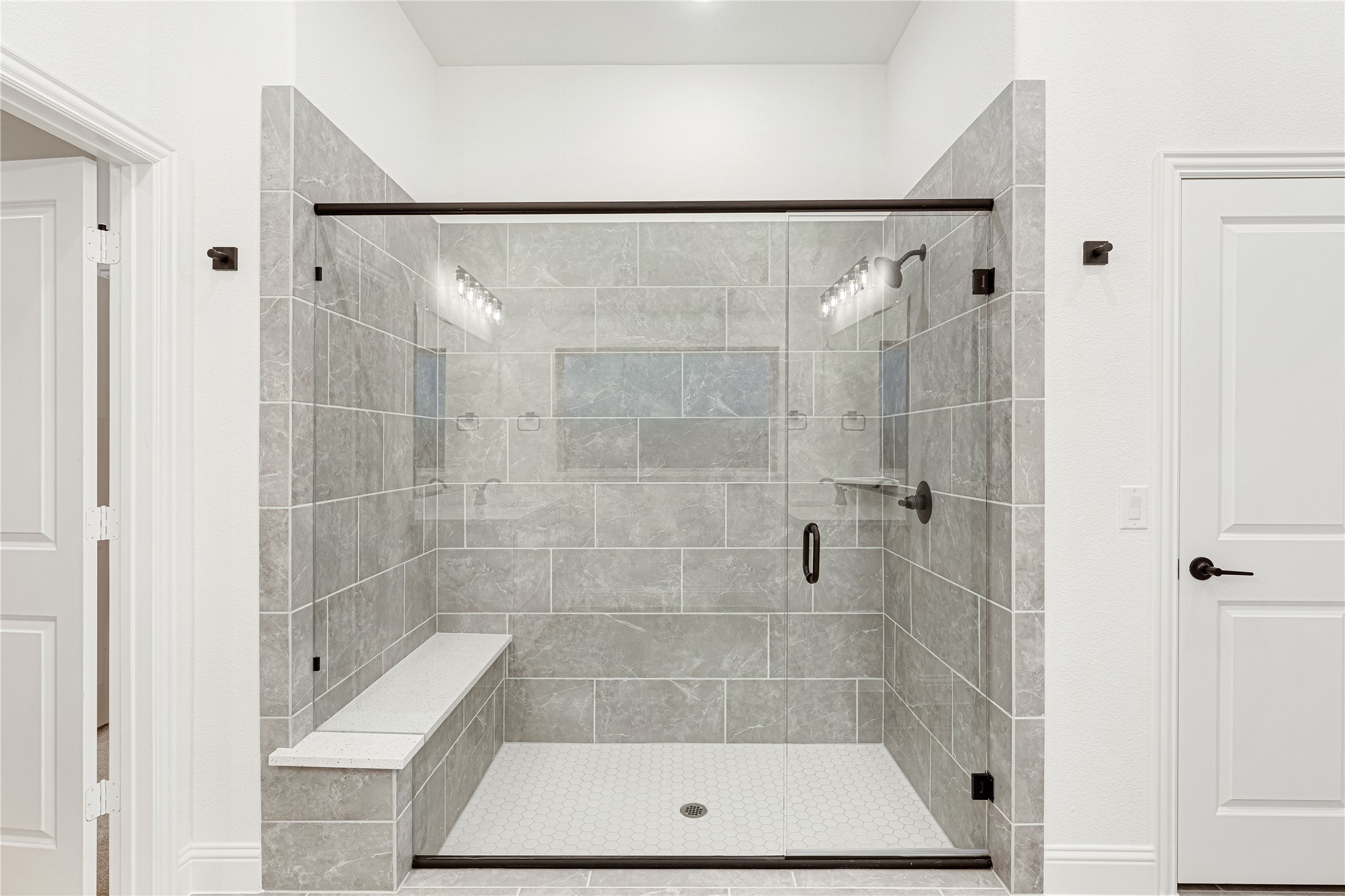 1240 Amberwood Lane Red Oak TX 75154