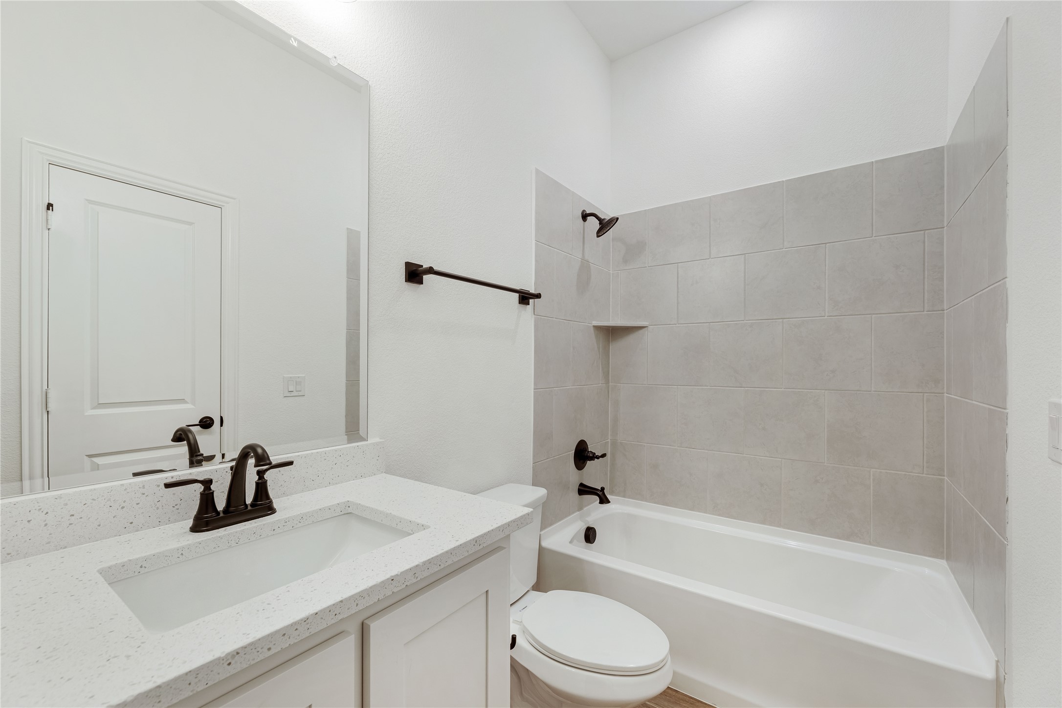 1240 Amberwood Lane Red Oak TX 75154