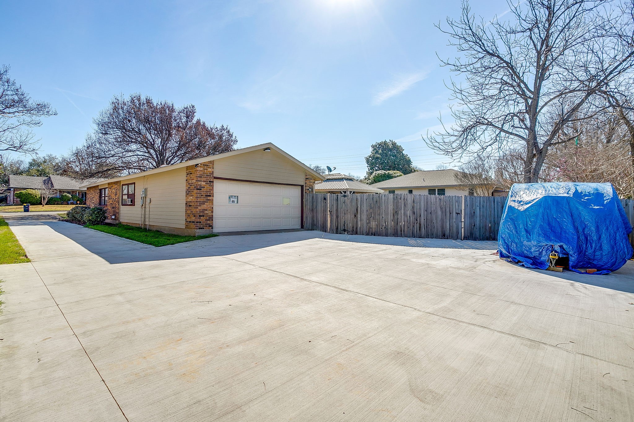 6304 Wakeland Court Fort Worth TX 76133
