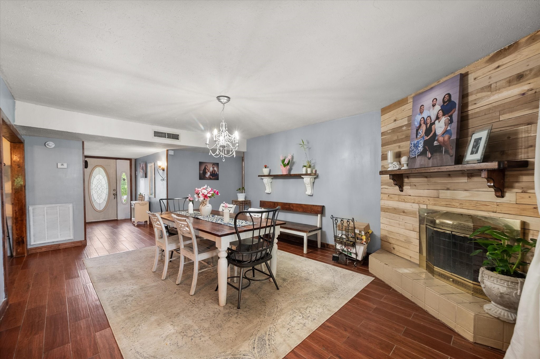 609 Columbine Lane Grand Prairie TX 75052