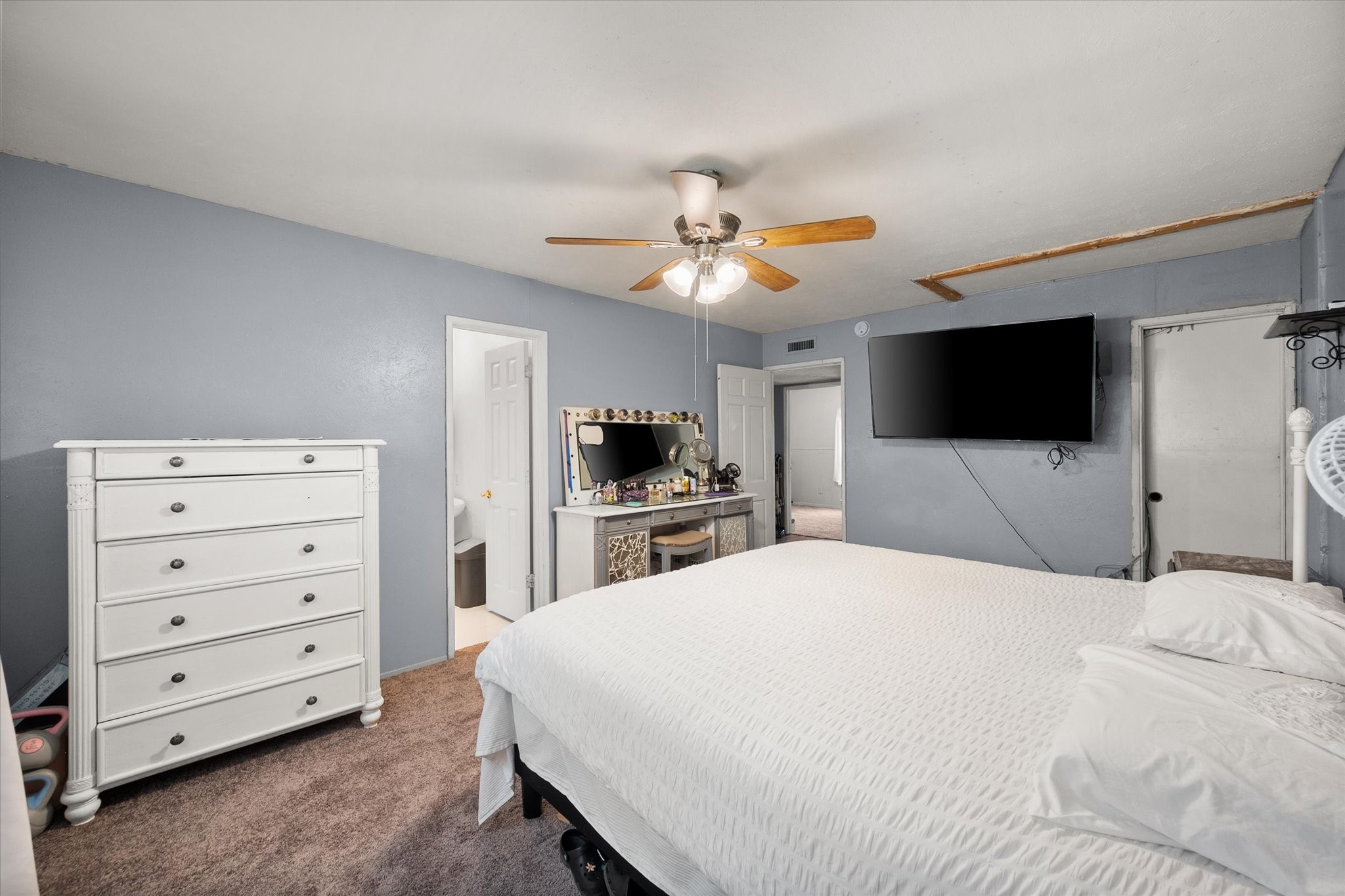609 Columbine Lane Grand Prairie TX 75052