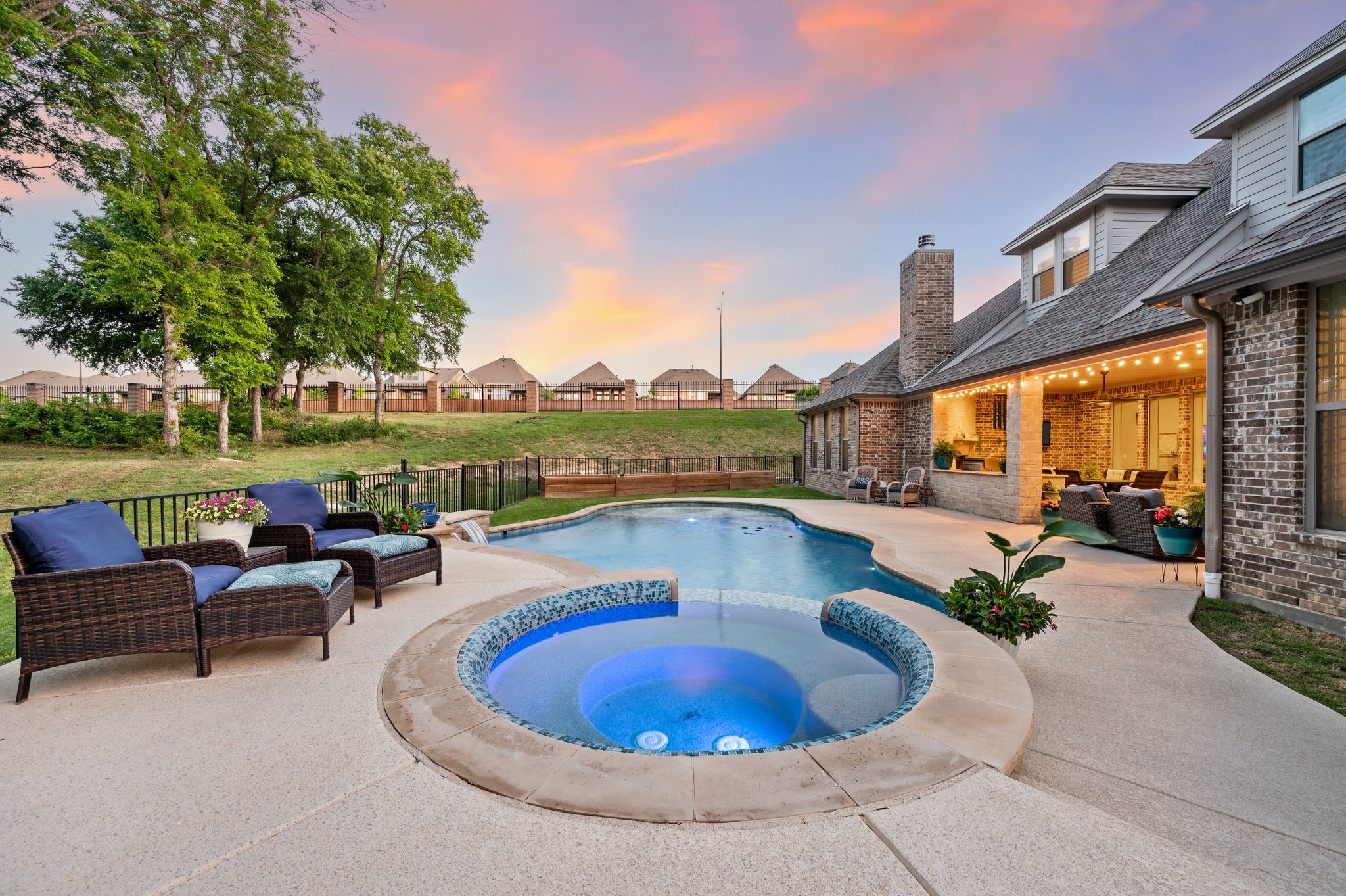 120 Riverbend Estates Drive Fort Worth TX 76112