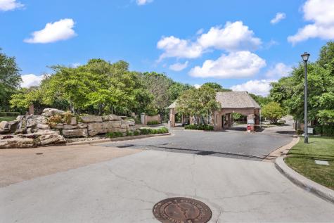 120 Riverbend Estates Drive Fort Worth TX 76112