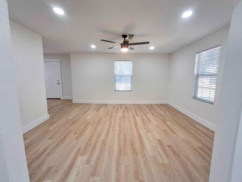 220 W Wardville Street Cleburne TX 76033