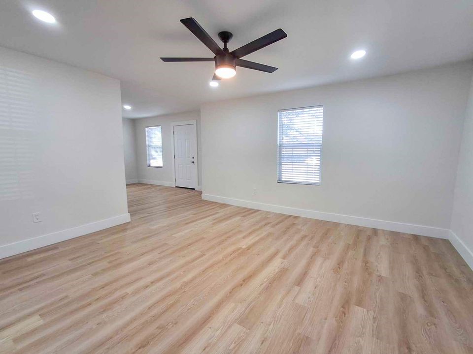 220 W Wardville Street Cleburne TX 76033