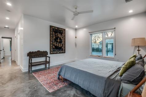 1021 Nomas Street Dallas TX 75212