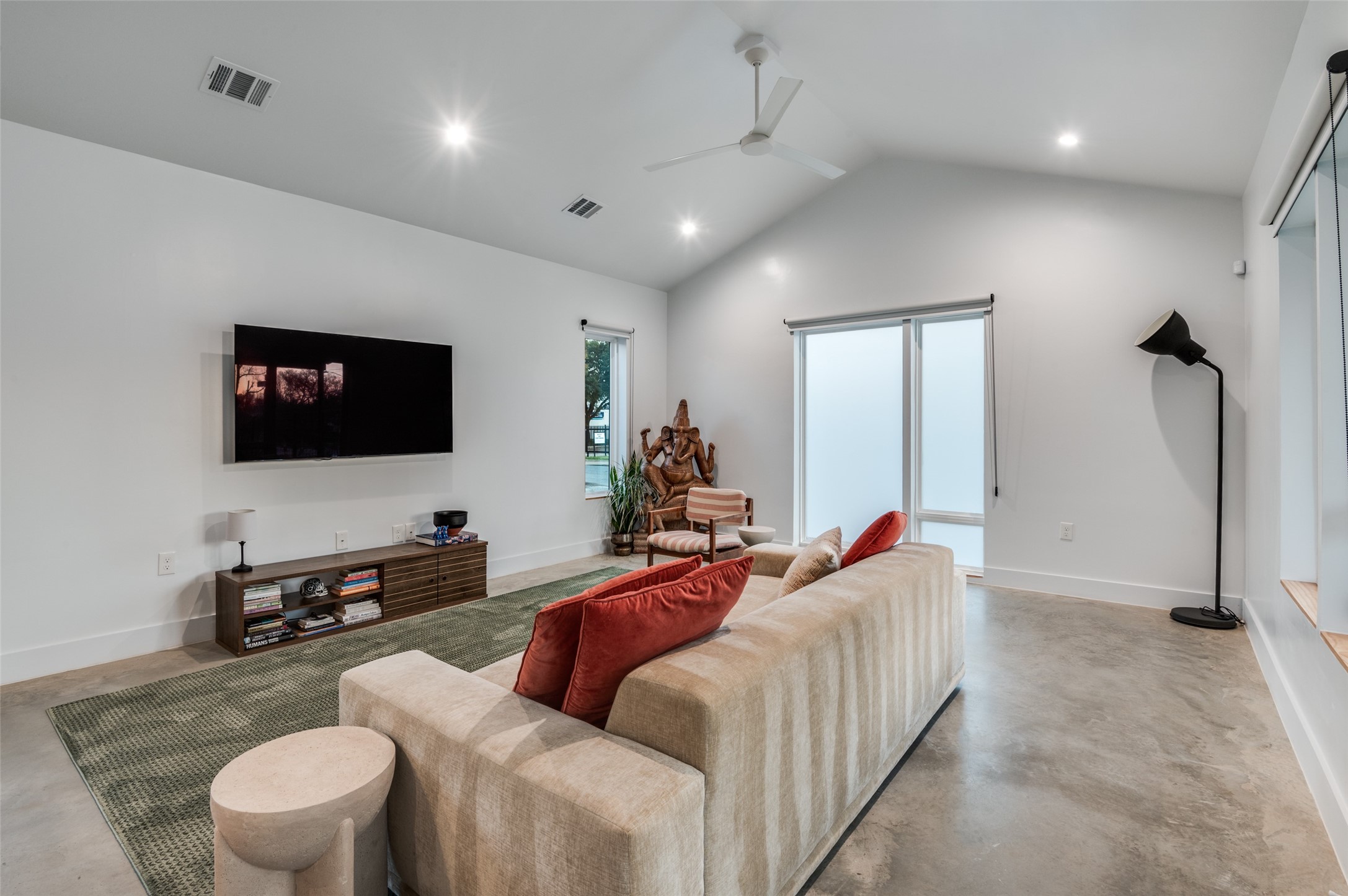 1021 Nomas Street Dallas TX 75212