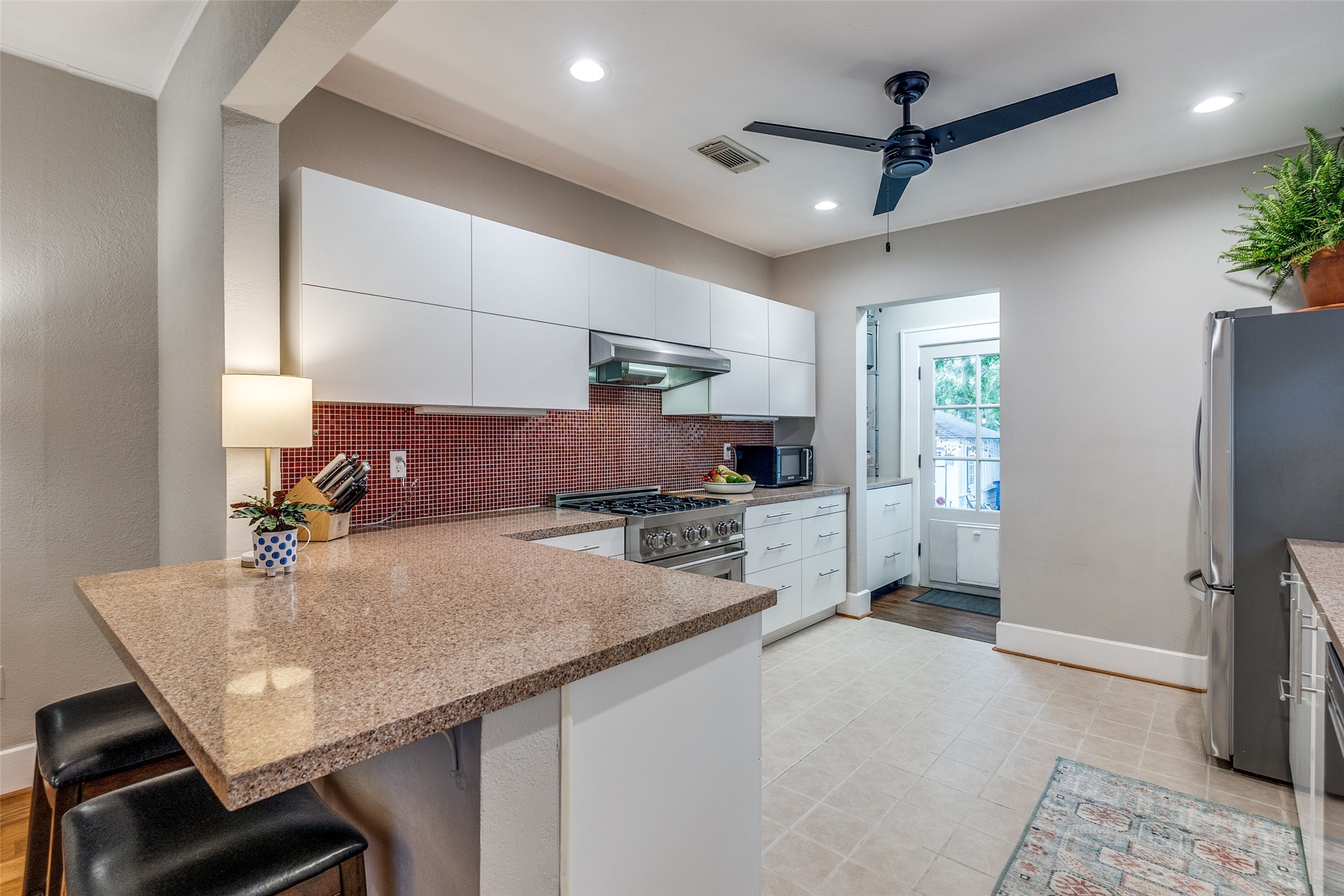 819 Parkview Avenue Dallas TX 75223