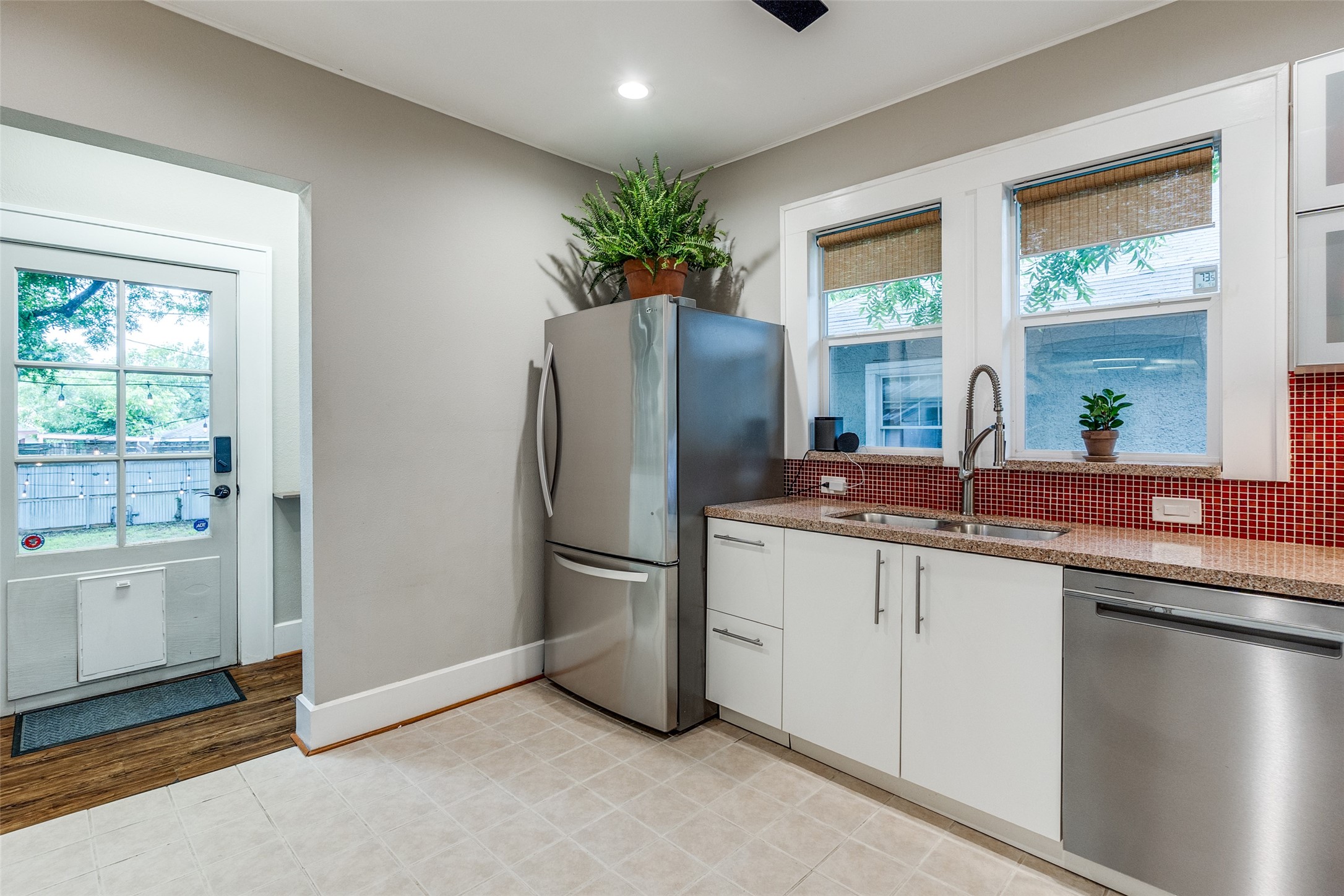 819 Parkview Avenue Dallas TX 75223