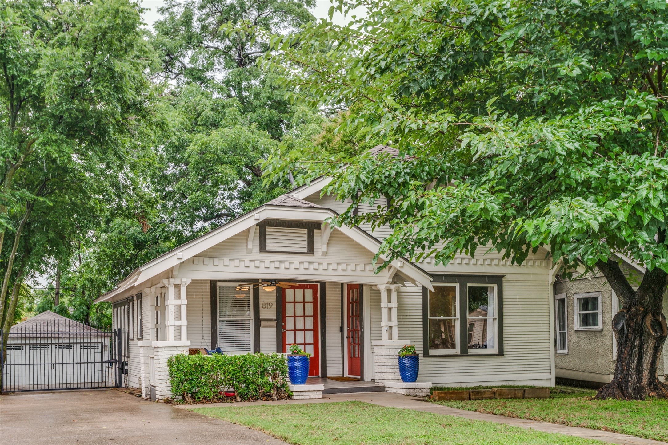 819 Parkview Avenue Dallas TX 75223