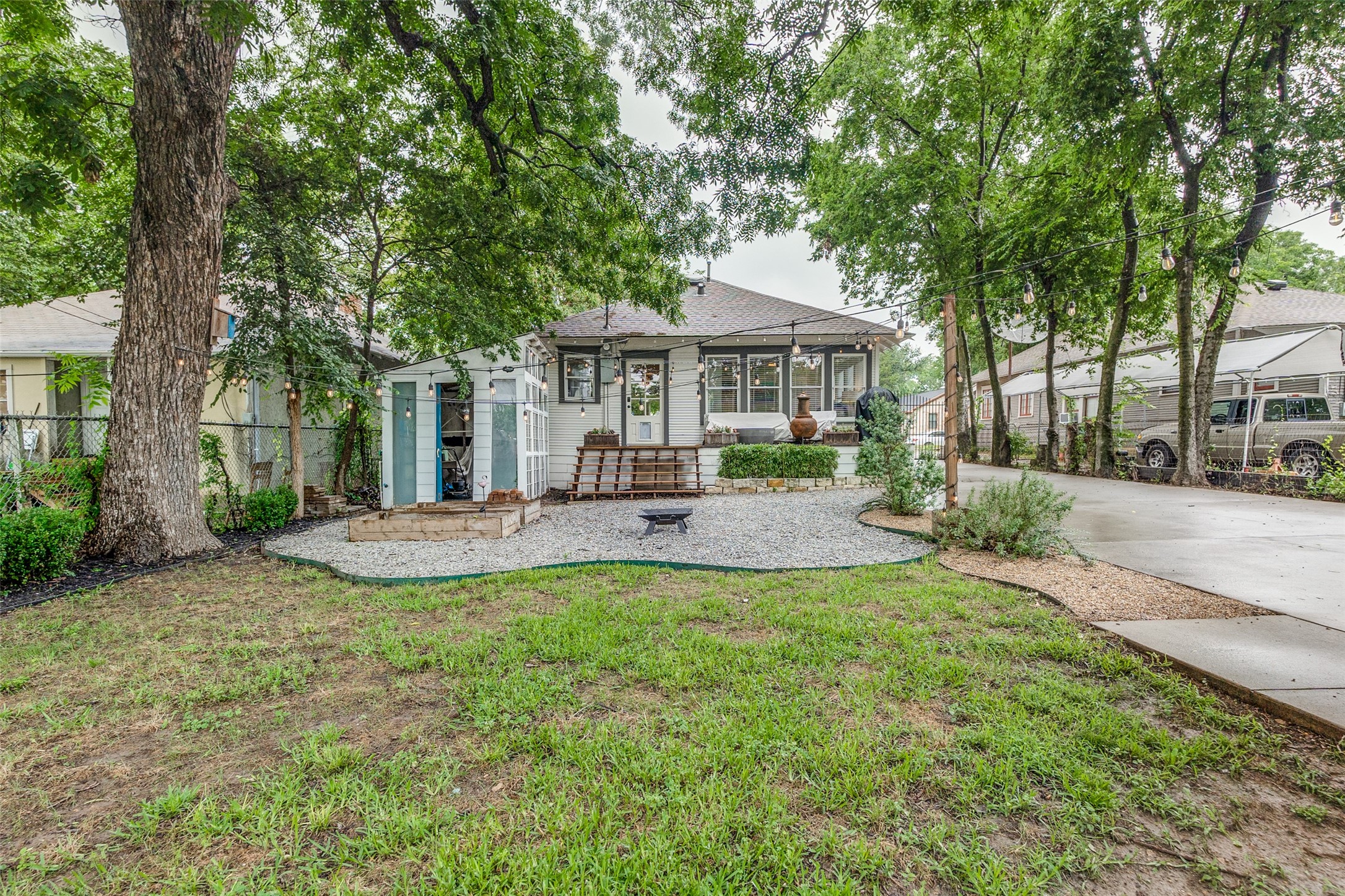 819 Parkview Avenue Dallas TX 75223