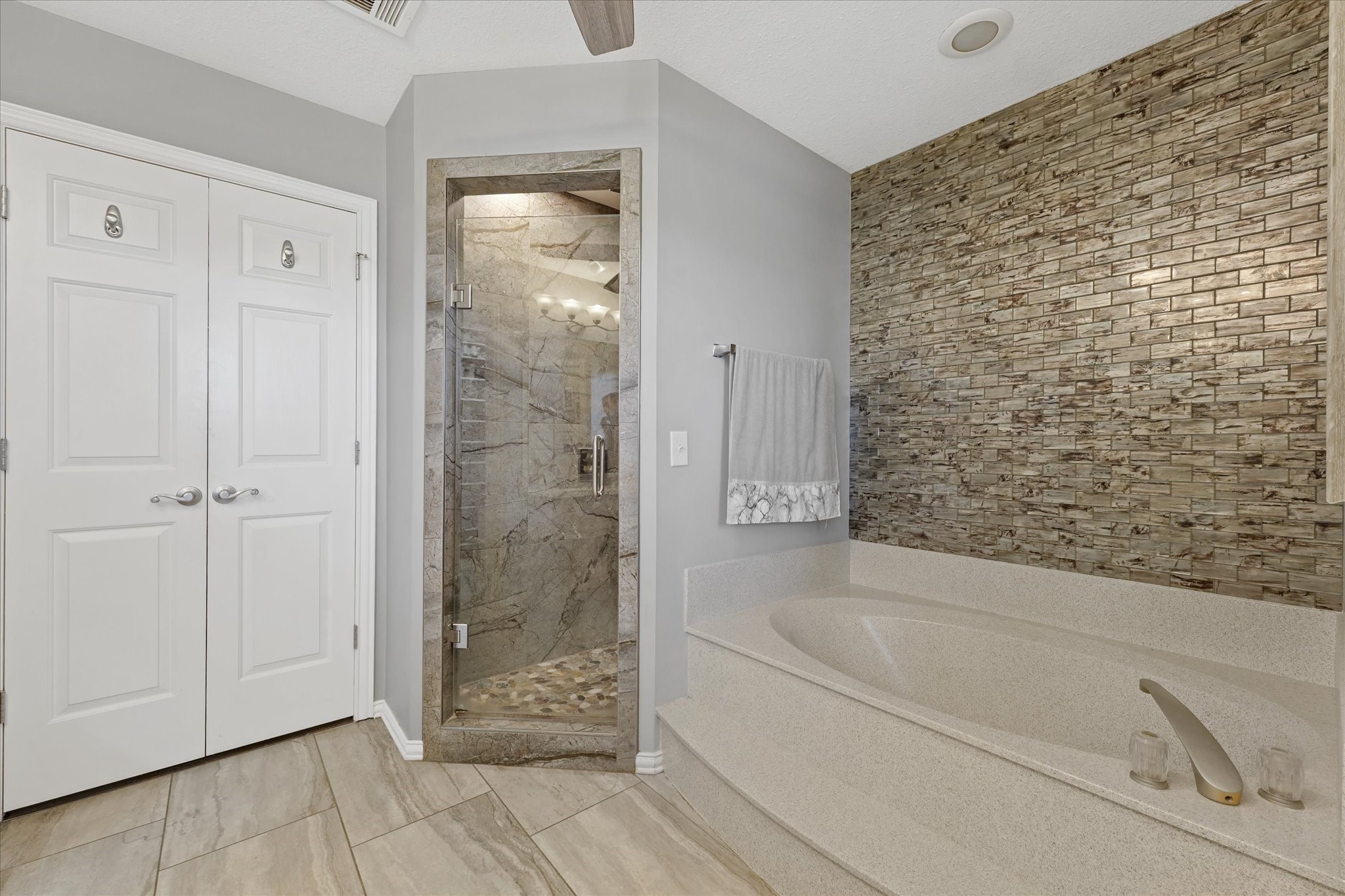 6 Park Lane Lucas TX 75002
