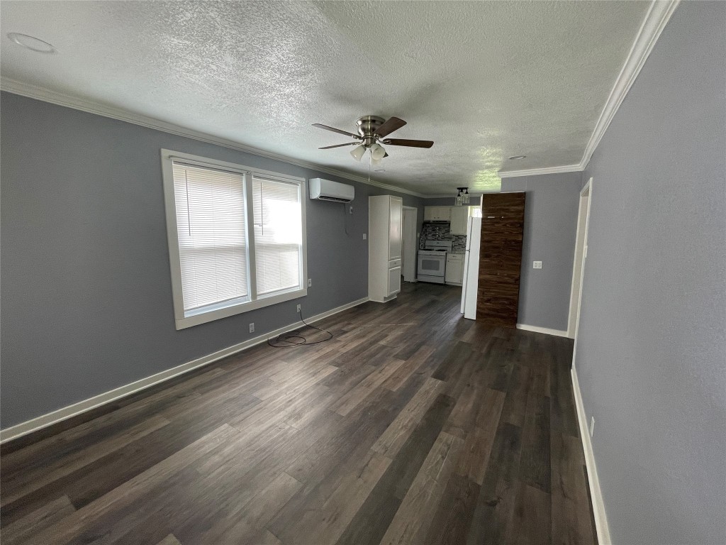 1714 W 1st Avenue Corsicana TX 75110