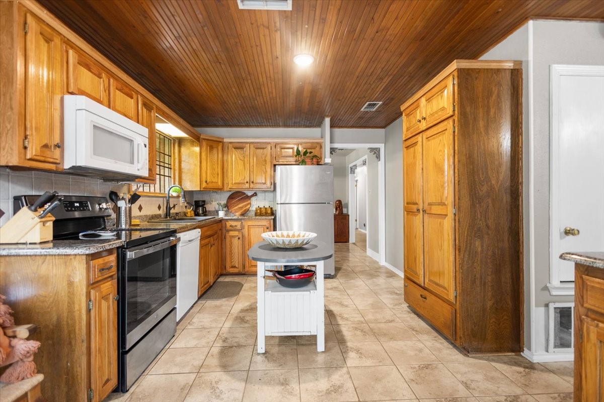 241 Hideaway Lane Central Hideaway TX 75771