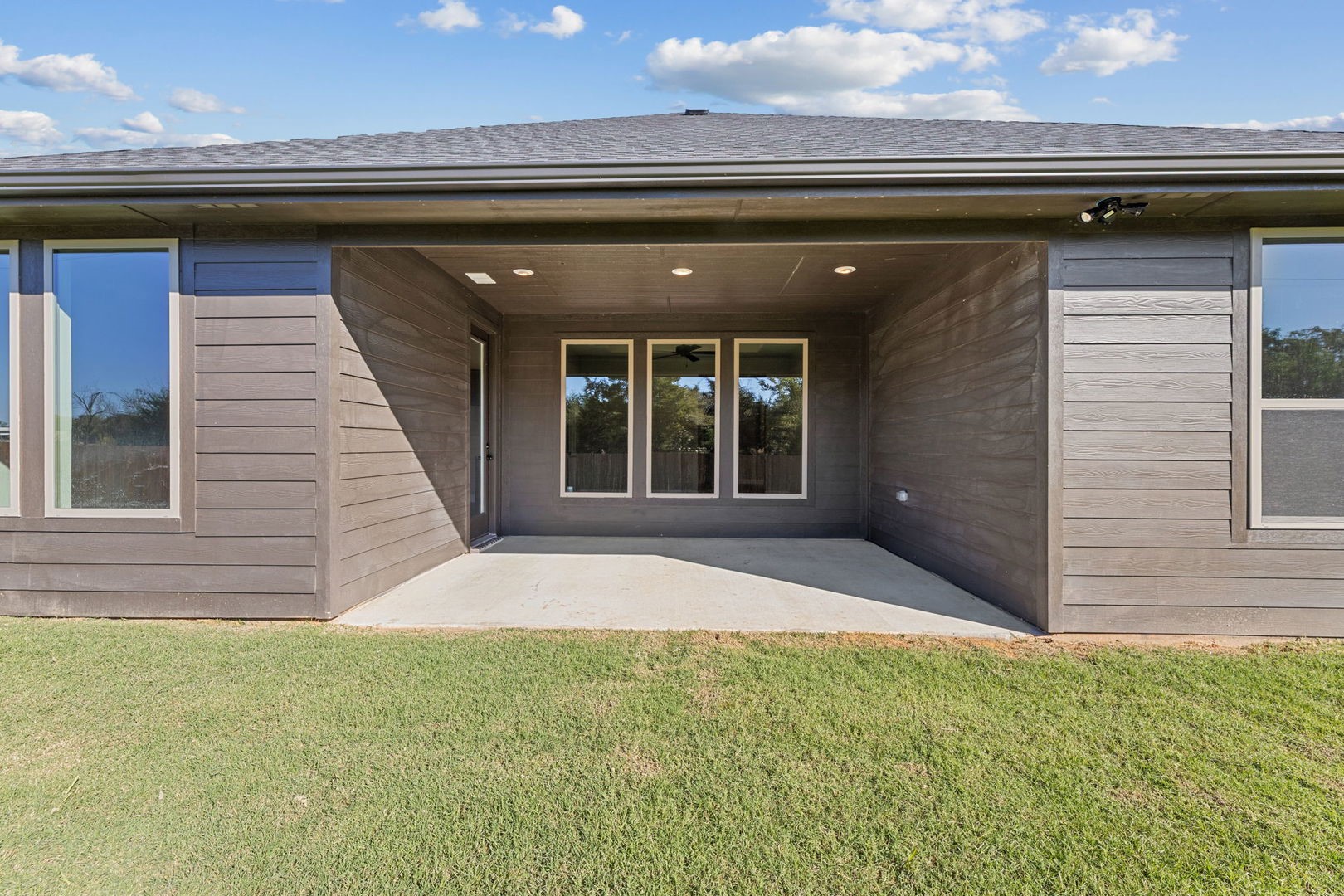 2106 Briarwood Drive Bridgeport TX 76426