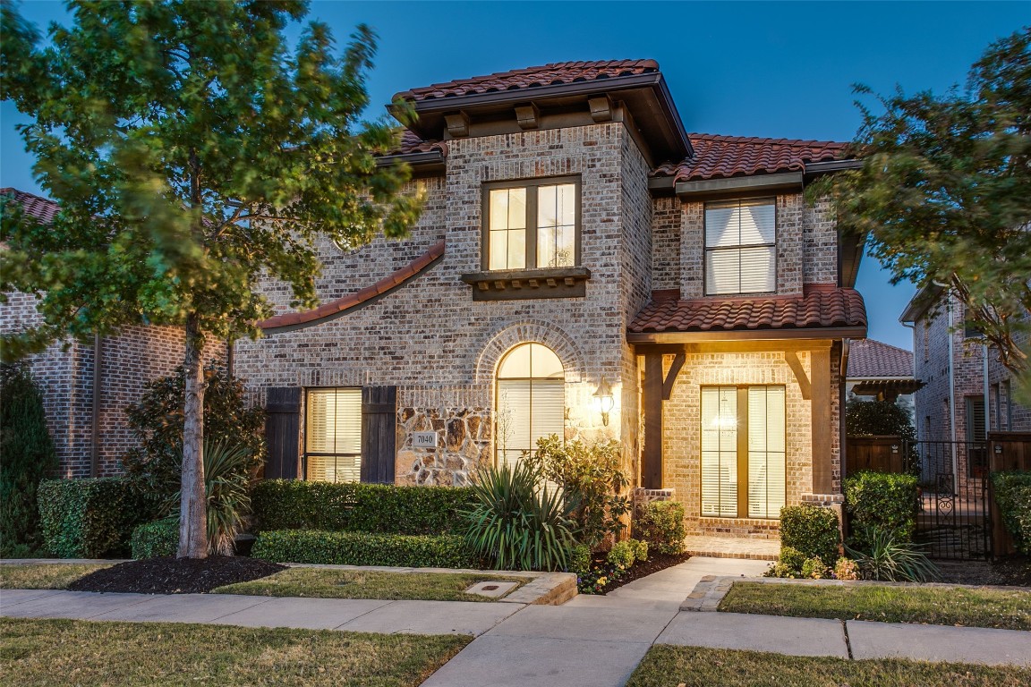 7040 Angelina Drive Irving TX 75039