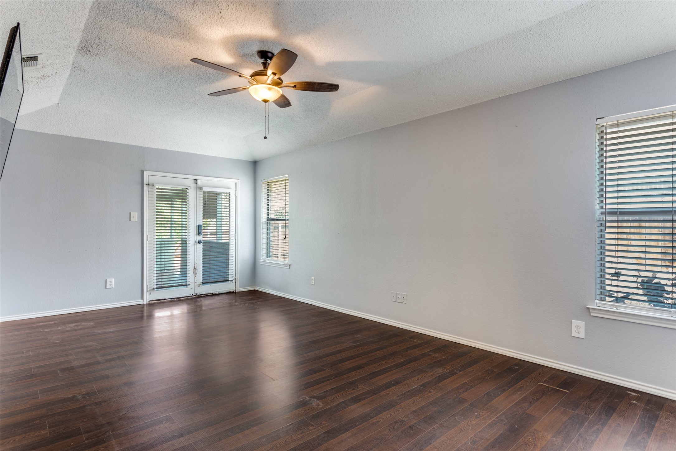 233 Billy Creek Drive Hurst TX 76053