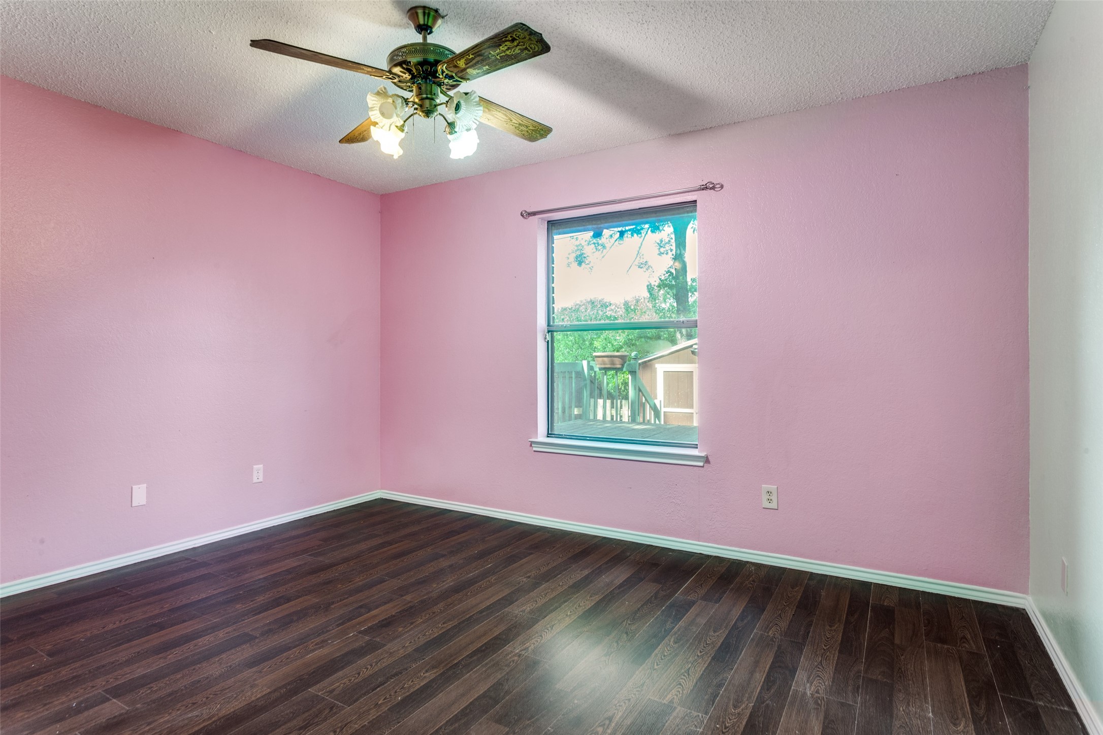 233 Billy Creek Drive Hurst TX 76053