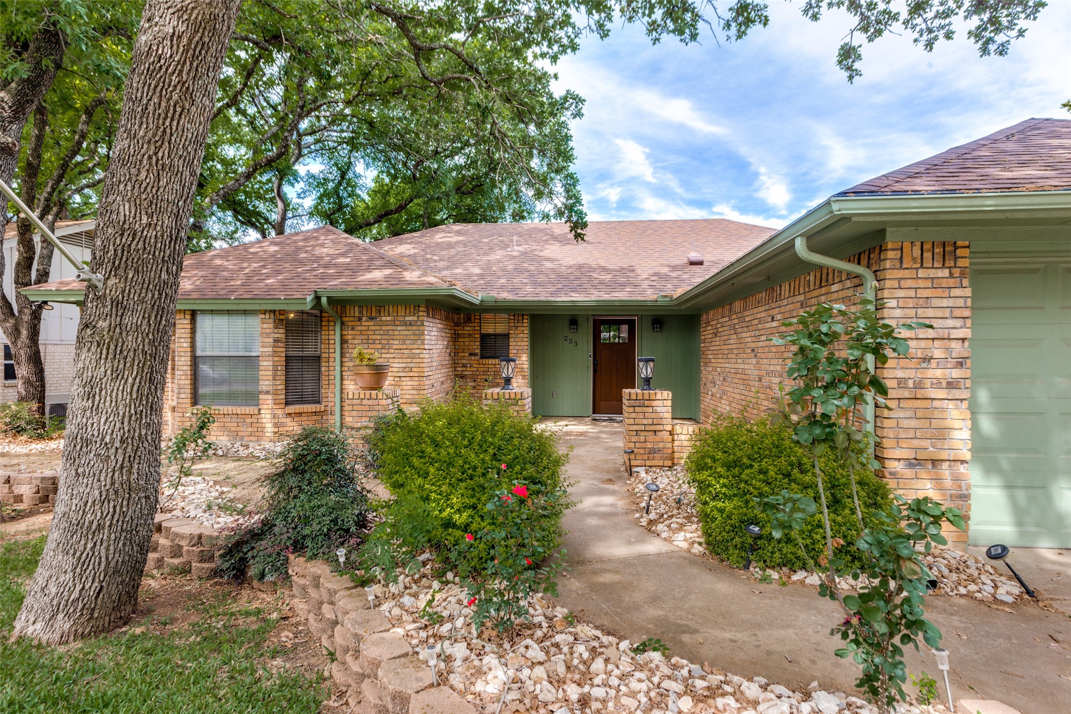 233 Billy Creek Drive Hurst TX 76053