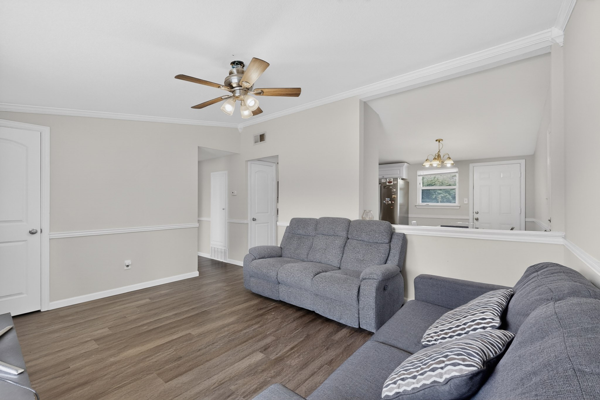 1901 Burke Drive Garland TX 75040