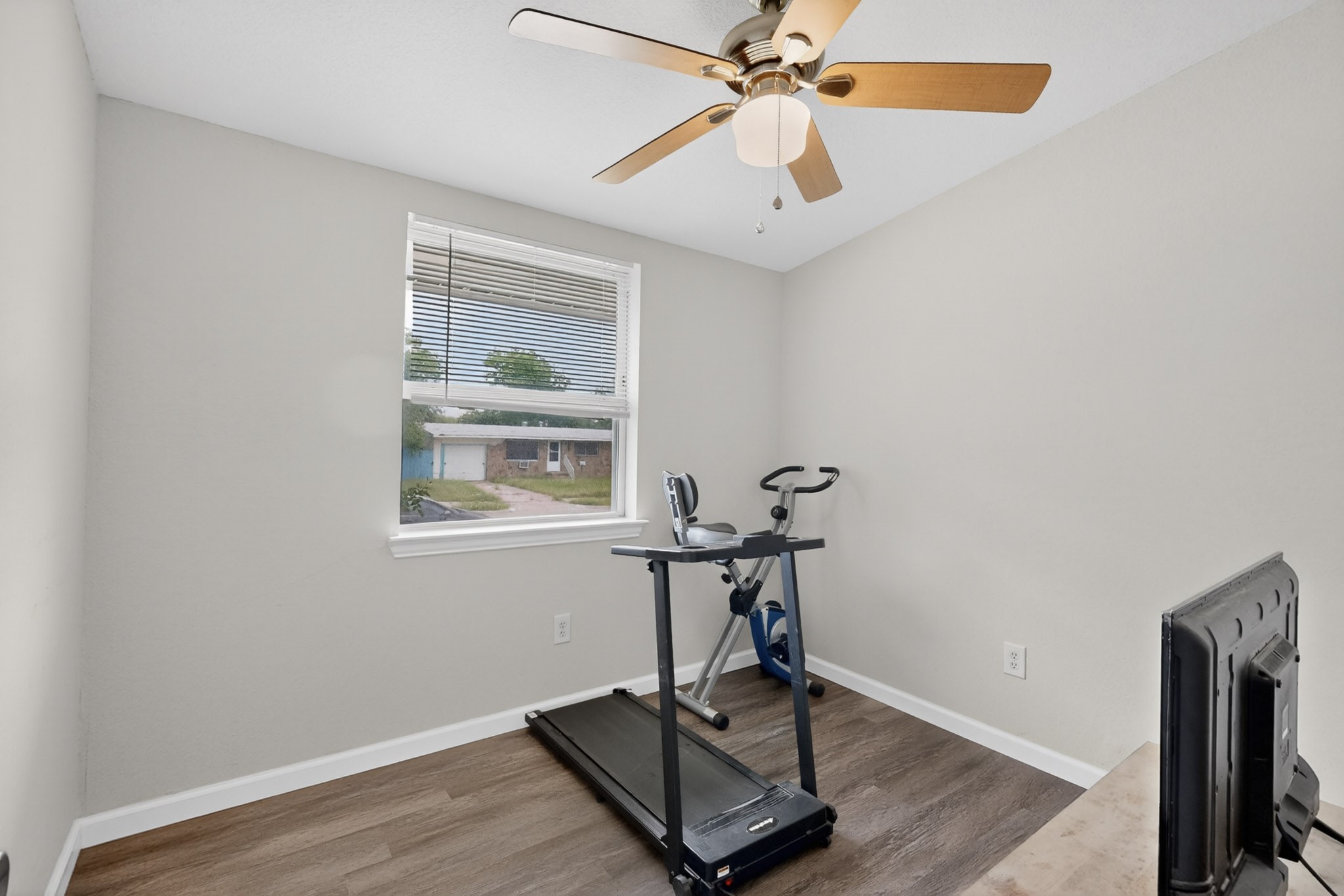 1901 Burke Drive Garland TX 75040
