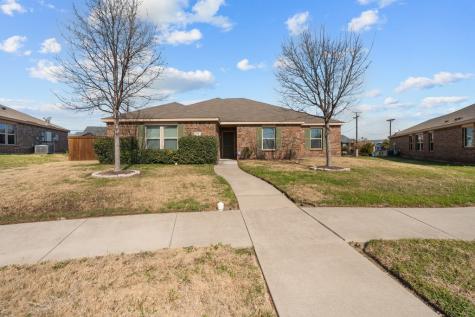 761 Skyflower Drive Desoto TX 75115