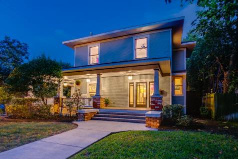300 S Edgefield Avenue Dallas TX 75208