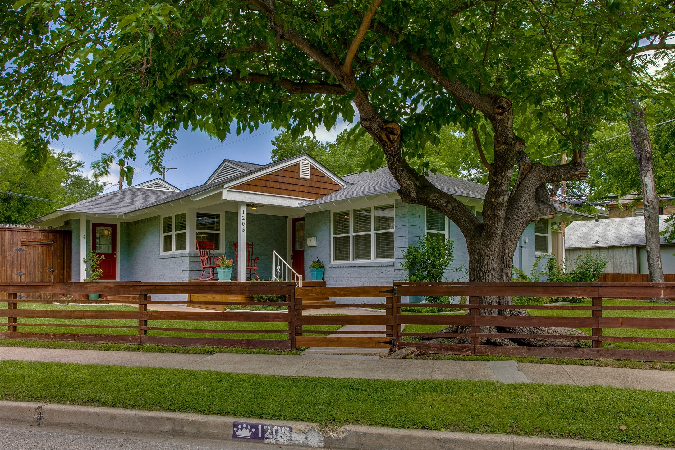 1205 Ranier Street Dallas TX 75208