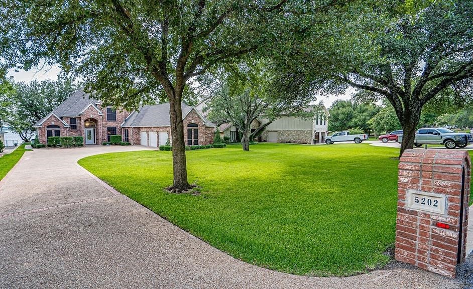 5202 Comanche Vista Trail Granbury TX 76049