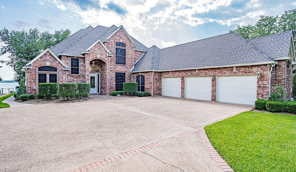 5202 Comanche Vista Trail Granbury TX 76049