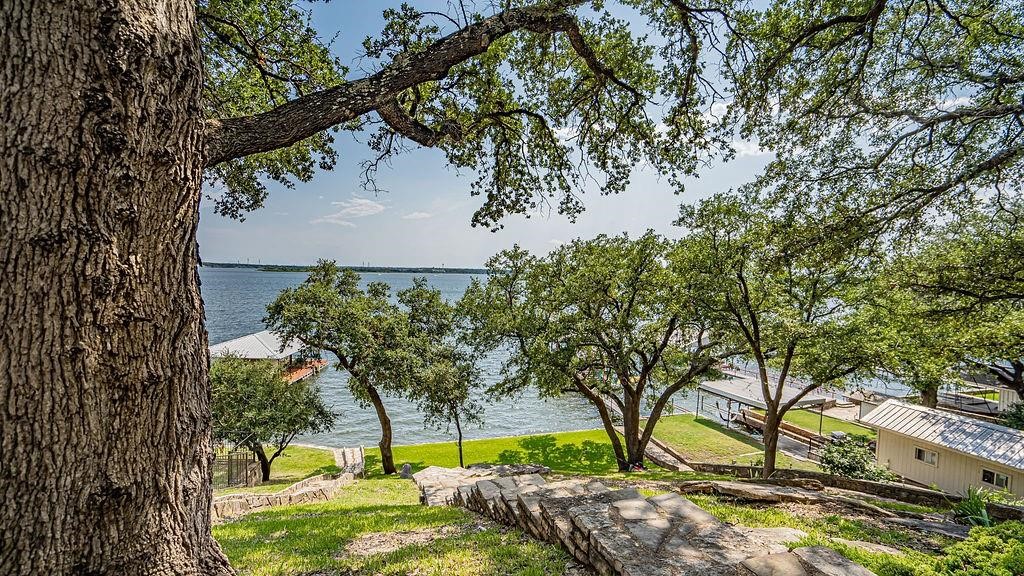 5202 Comanche Vista Trail Granbury TX 76049