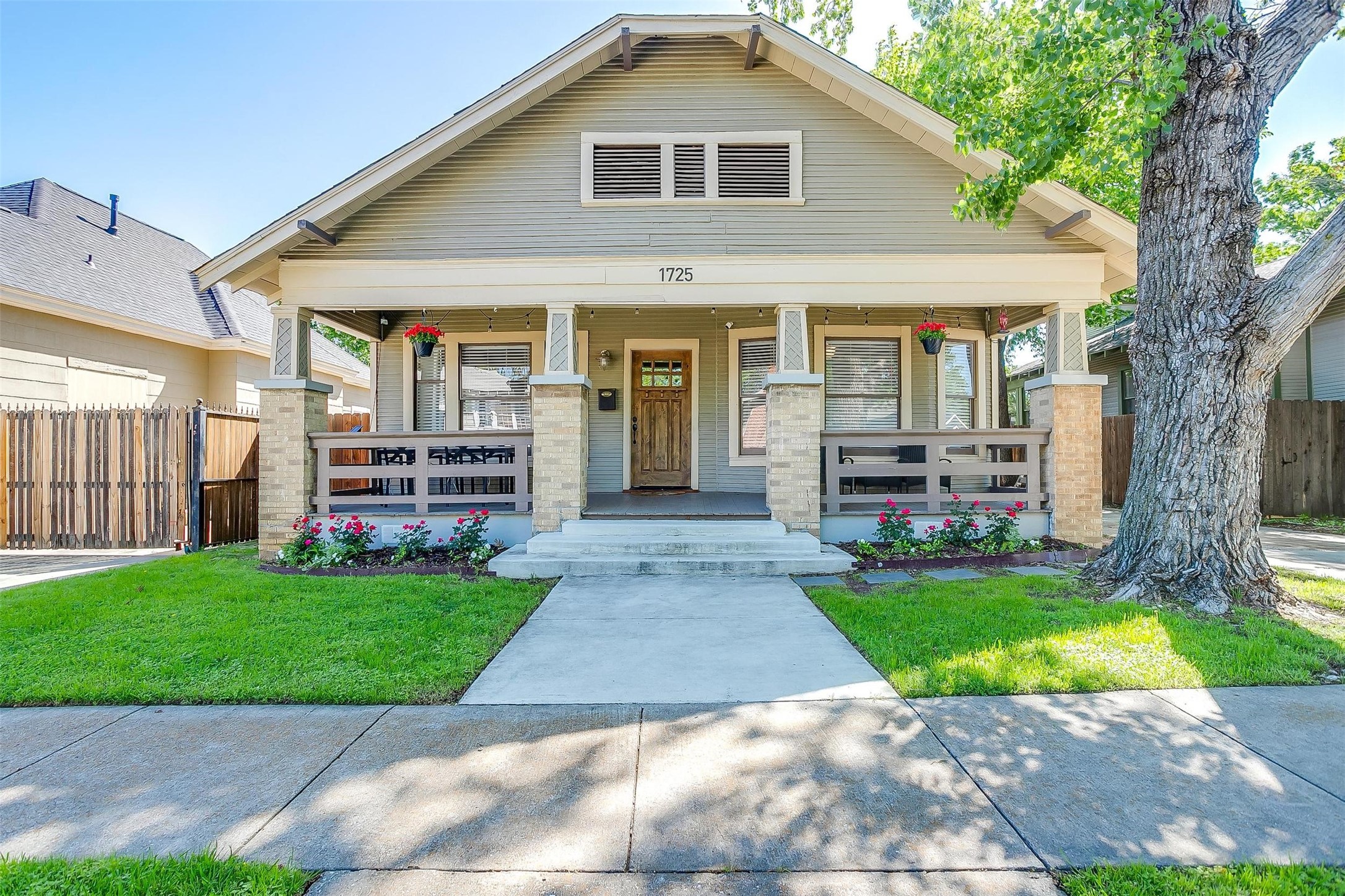 1725 S Adams Street Fort Worth TX 76110