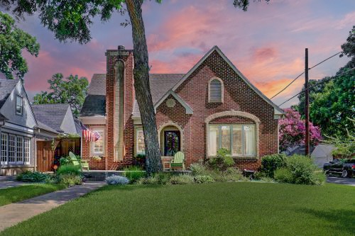 5847 Monticello Avenue Dallas TX 75206