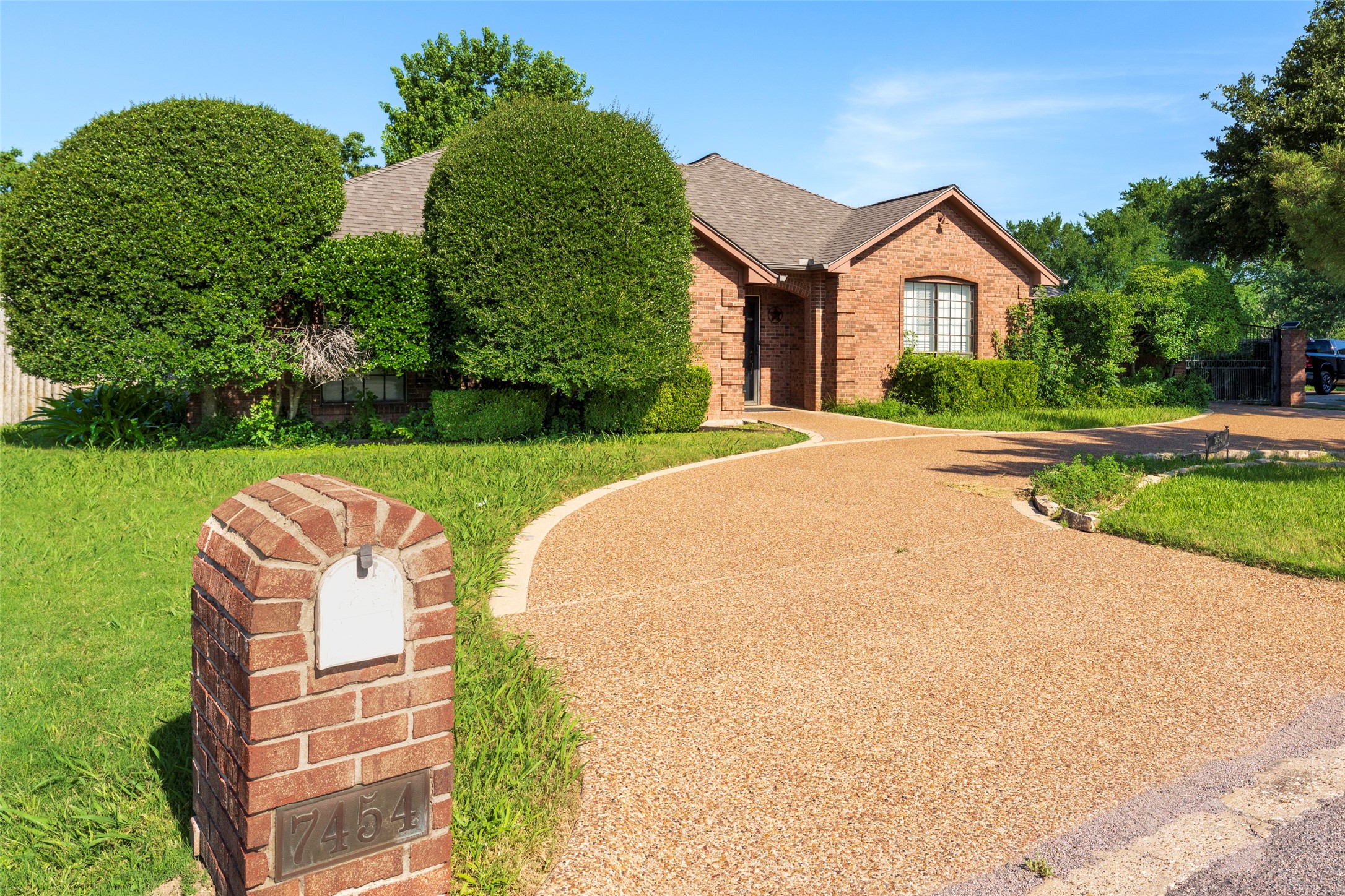 7454 Queensbury Circle Fort Worth TX 76133