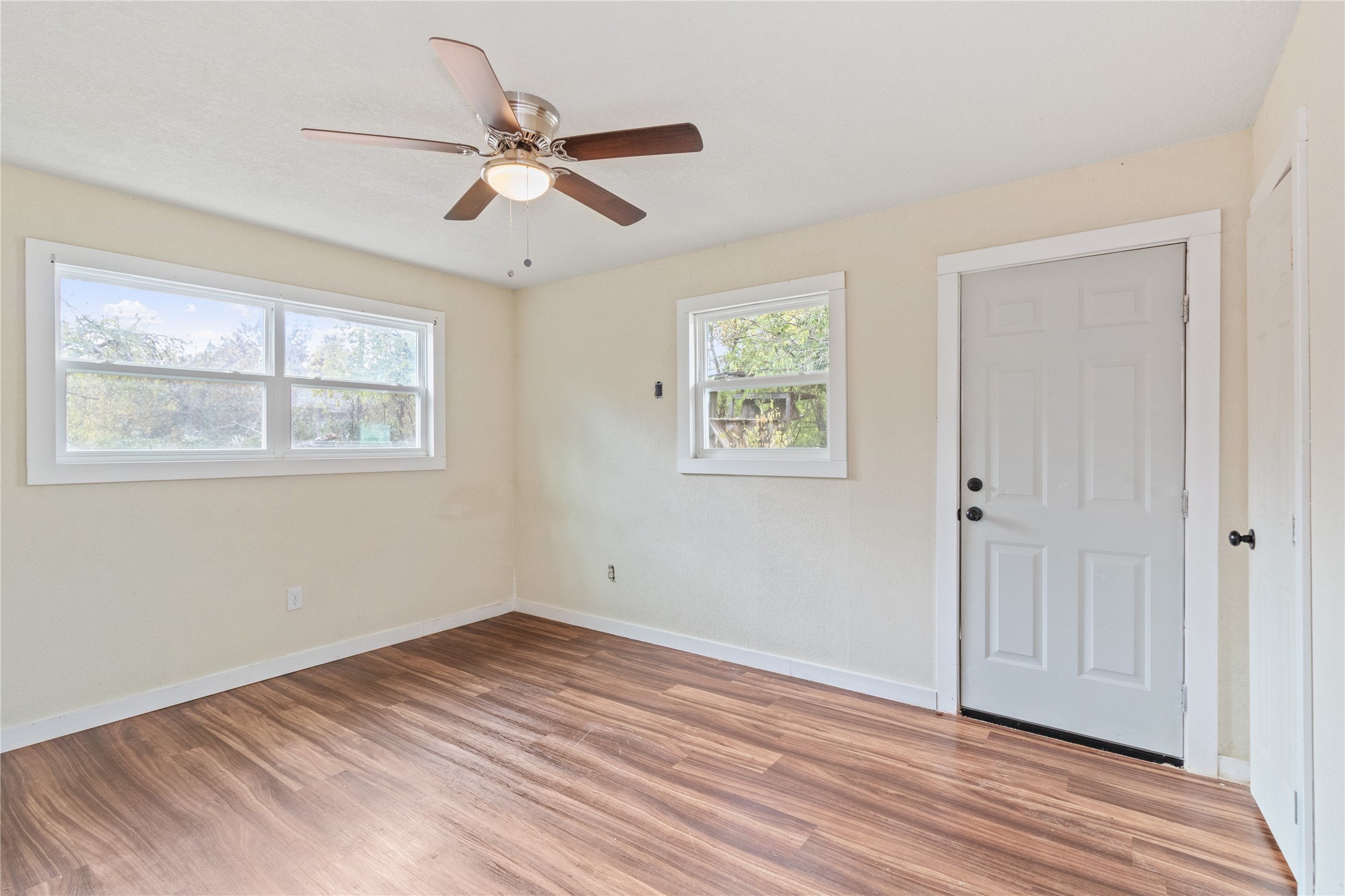 212 E 2nd Street Coleman TX 76834