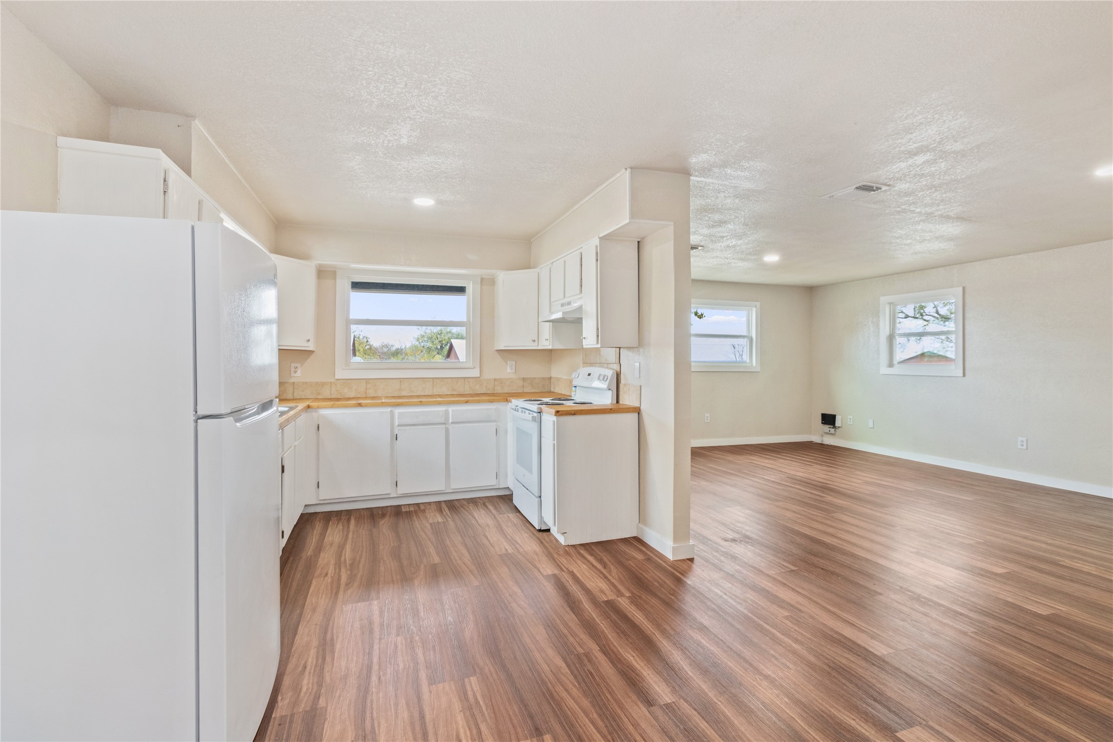 212 E 2nd Street Coleman TX 76834