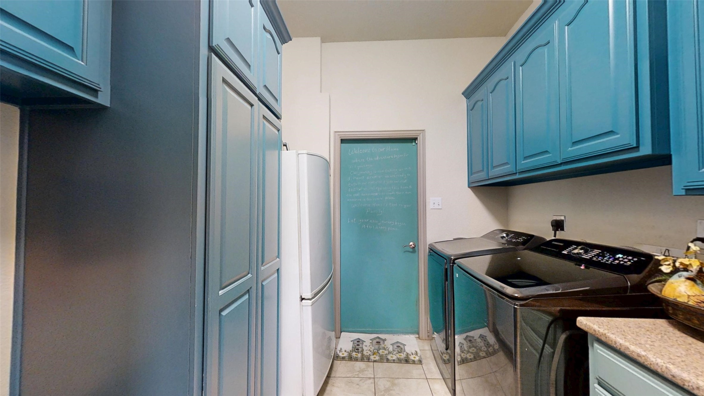3121 Cliffview Court Granbury TX 76048