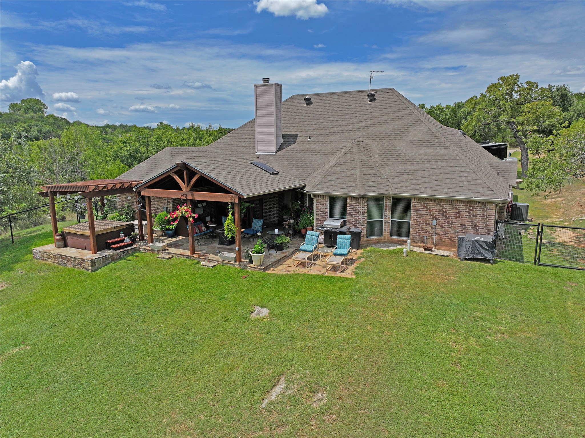 3121 Cliffview Court Granbury TX 76048