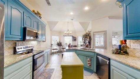 3121 Cliffview Court Granbury TX 76048