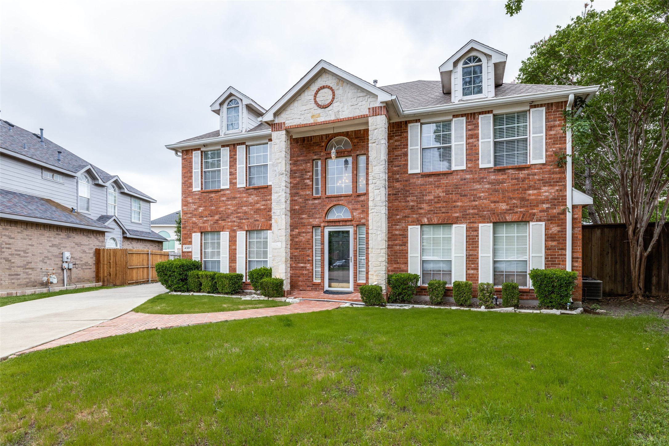 4307 Carrie Court Grand Prairie TX 75052