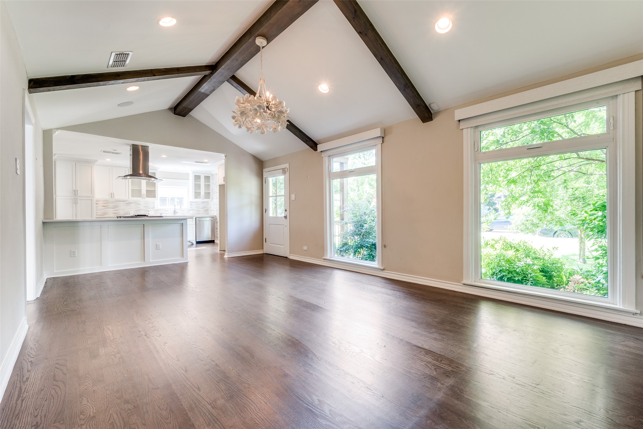 4910 W Amherst Avenue Dallas TX 75209