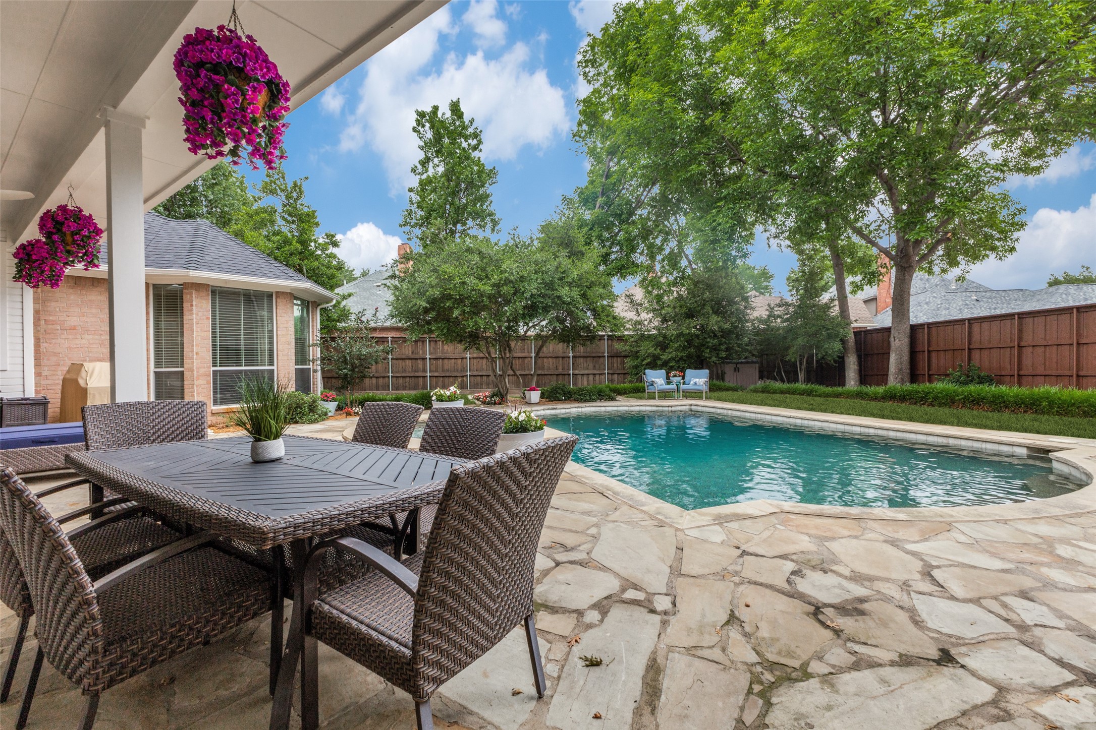 5103 Scarborough Lane Dallas TX 75287