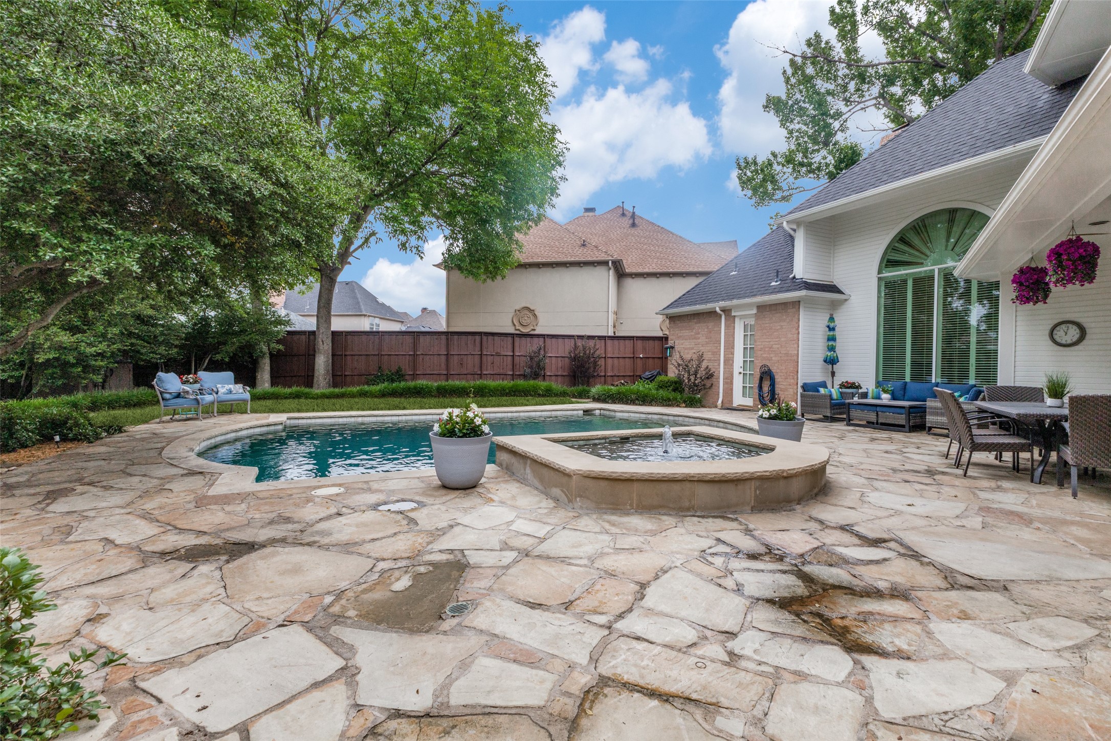 5103 Scarborough Lane Dallas TX 75287