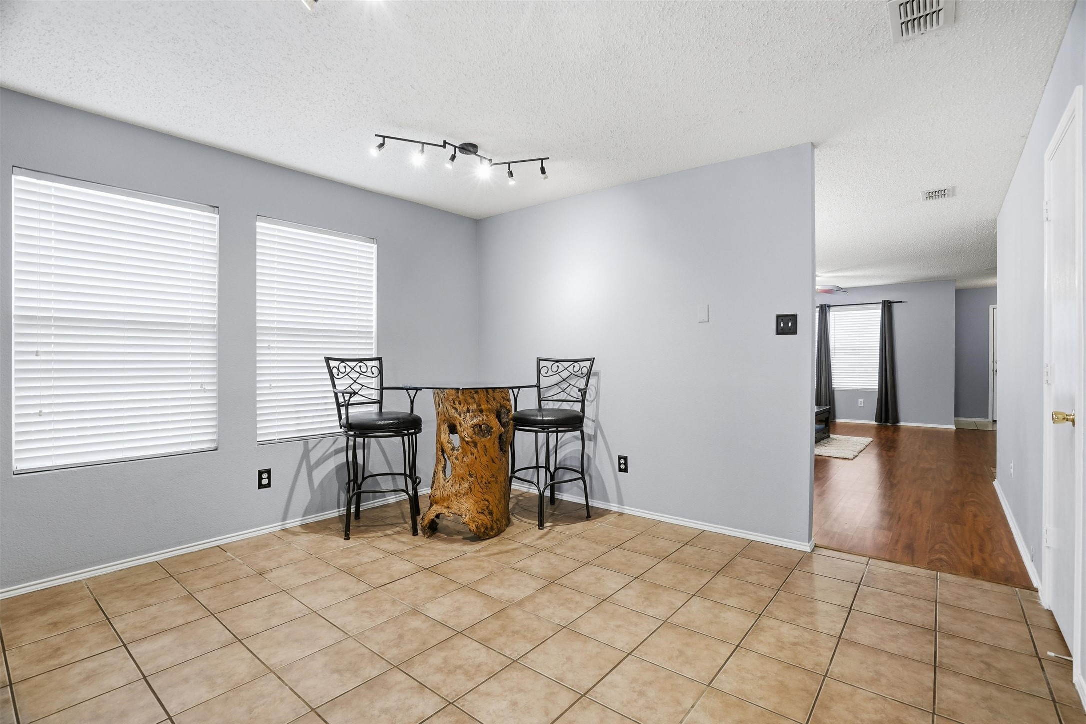 521 Oriel Circle Fort Worth TX 76036
