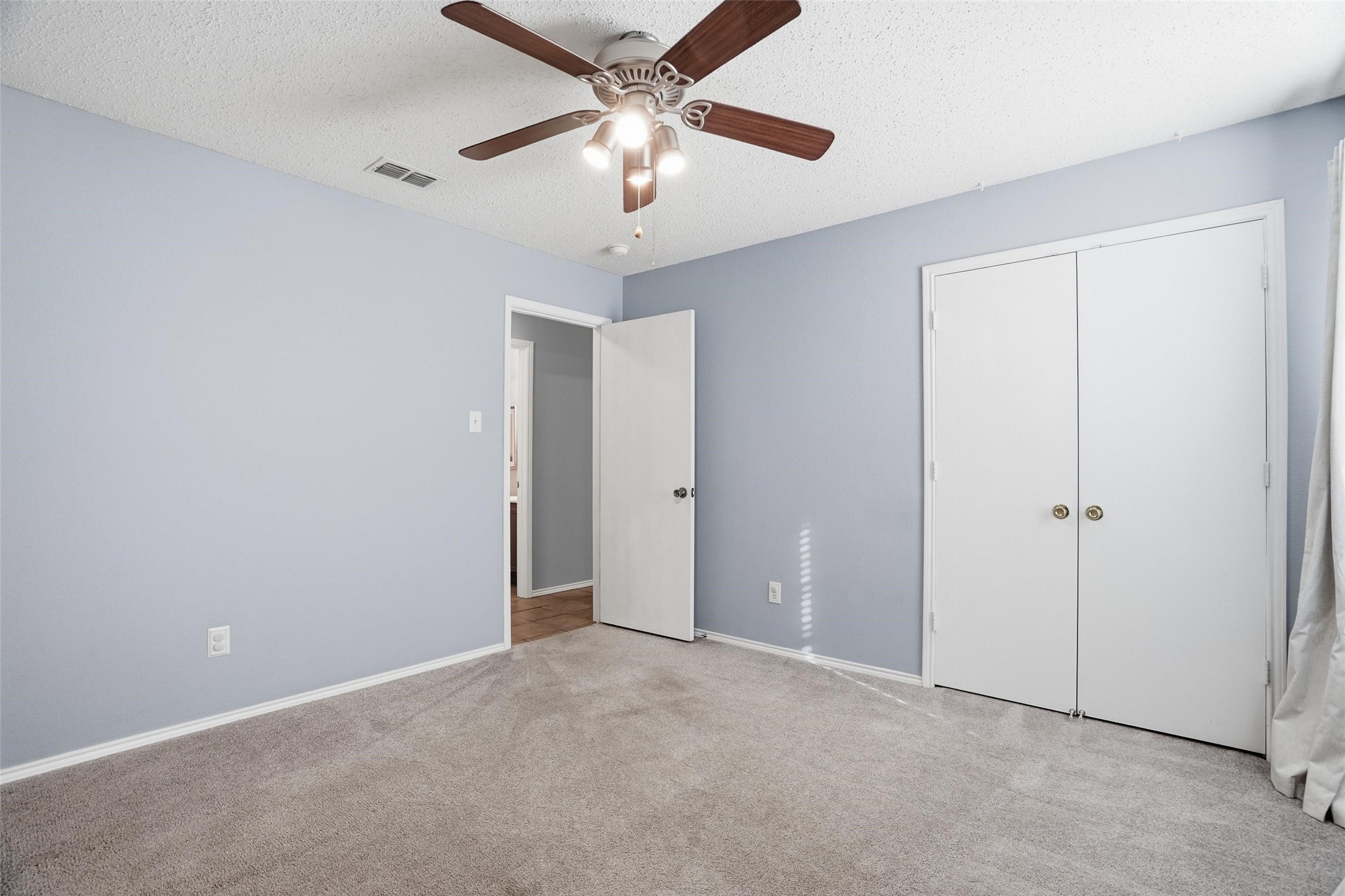 521 Oriel Circle Fort Worth TX 76036