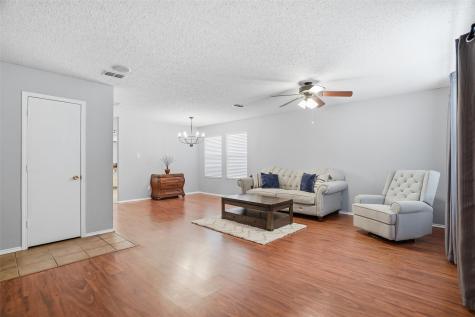 521 Oriel Circle Fort Worth TX 76036