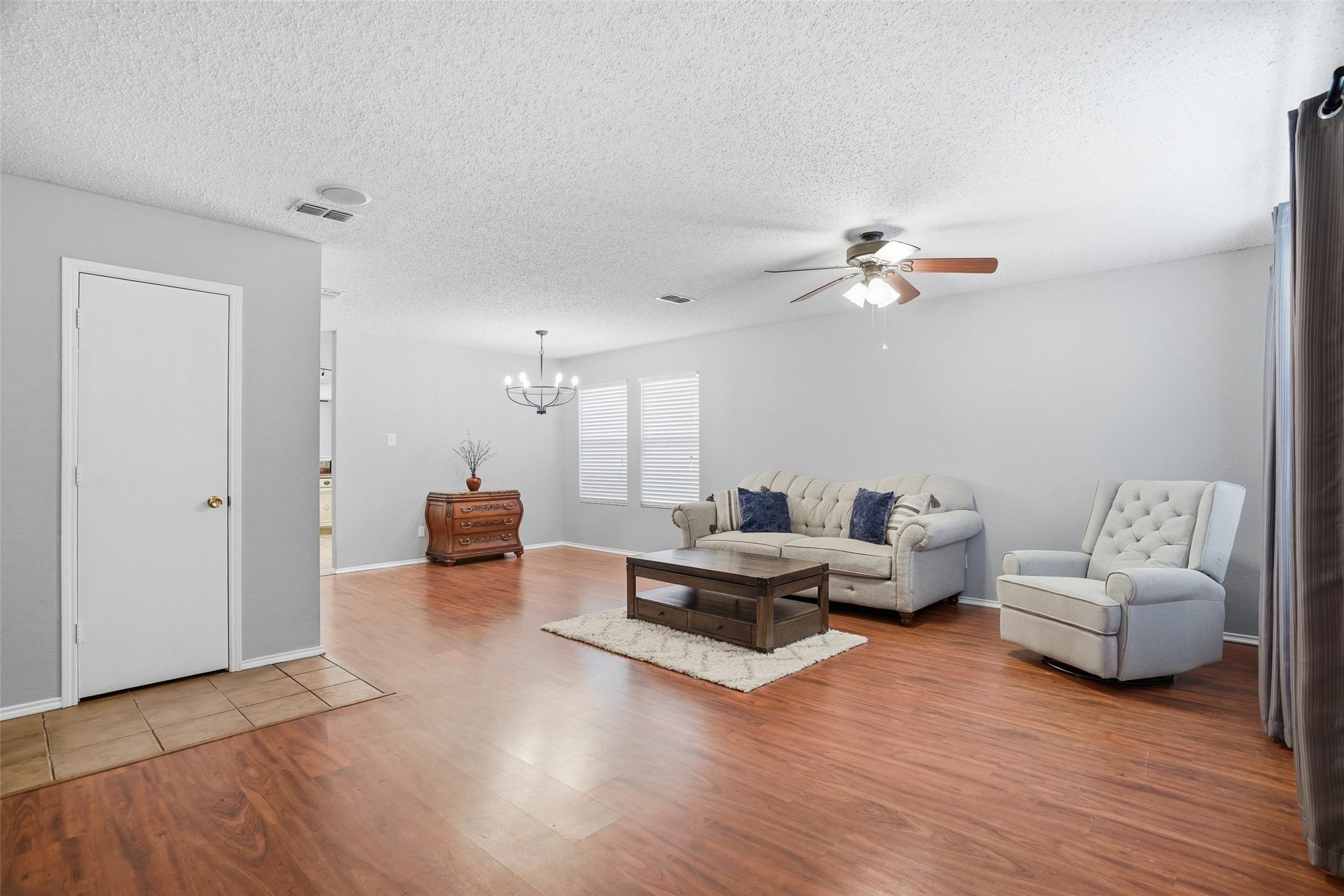 521 Oriel Circle Fort Worth TX 76036
