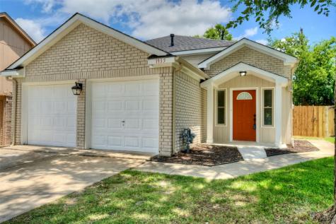 1935 Geary Street Garland TX 75043