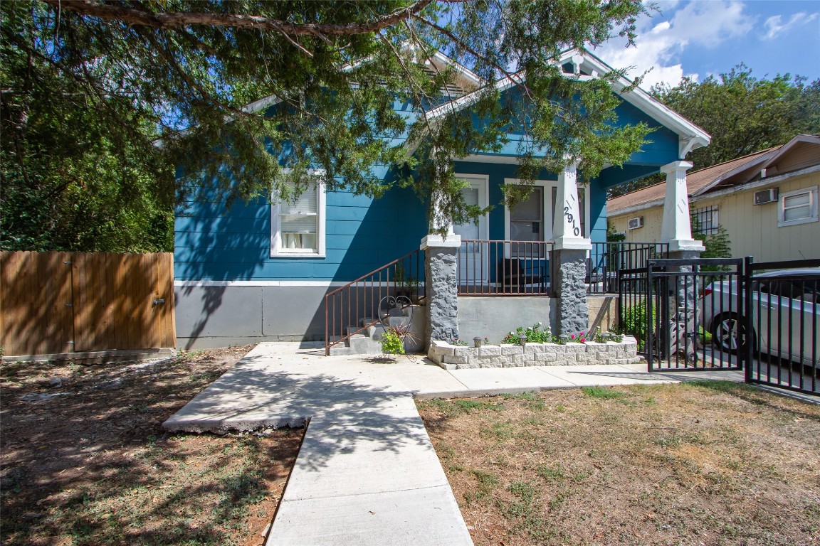 2910 NW 20th Street Fort Worth TX 76106