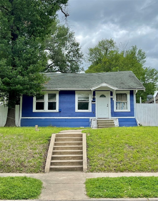2109 W 3rd Avenue Corsicana TX 75110